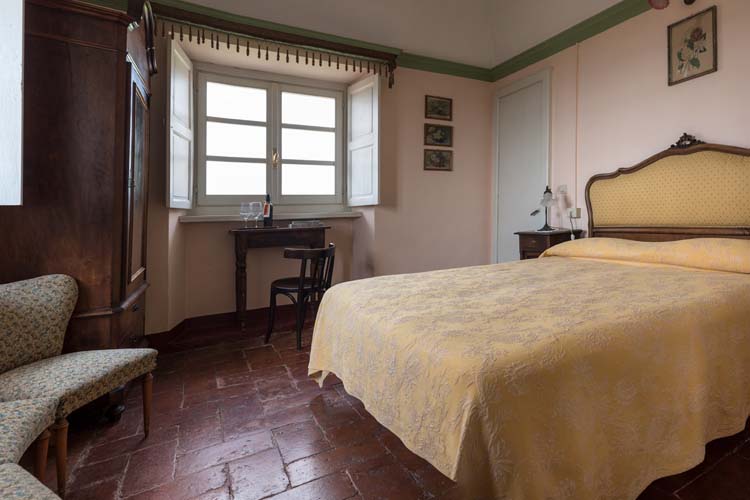 Albergo Real Castello, a boutique hotel in Piedmont