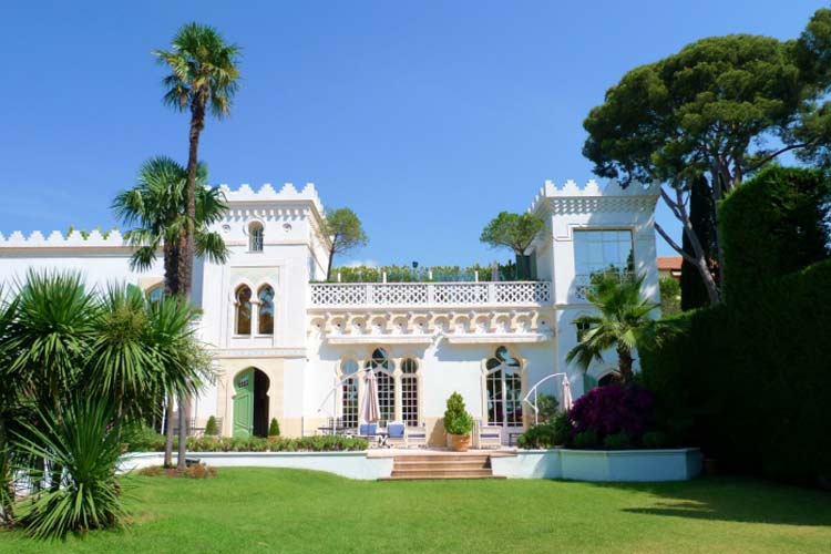 Villa Mauresque, a boutique hotel in Provence-french Riviera