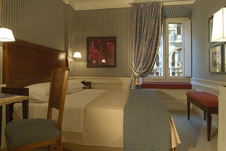 Stendhal Hotel, a boutique hotel in Rome