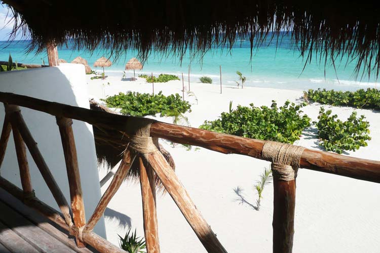 AlmaPlena Eco Beach Resort, a boutique hotel in Mahahual