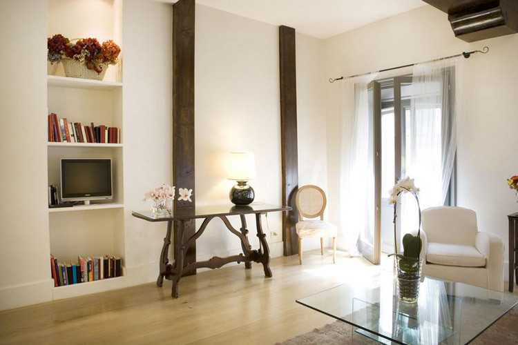 Antica Locanda dei Mercanti, a boutique hotel in Milan - Page