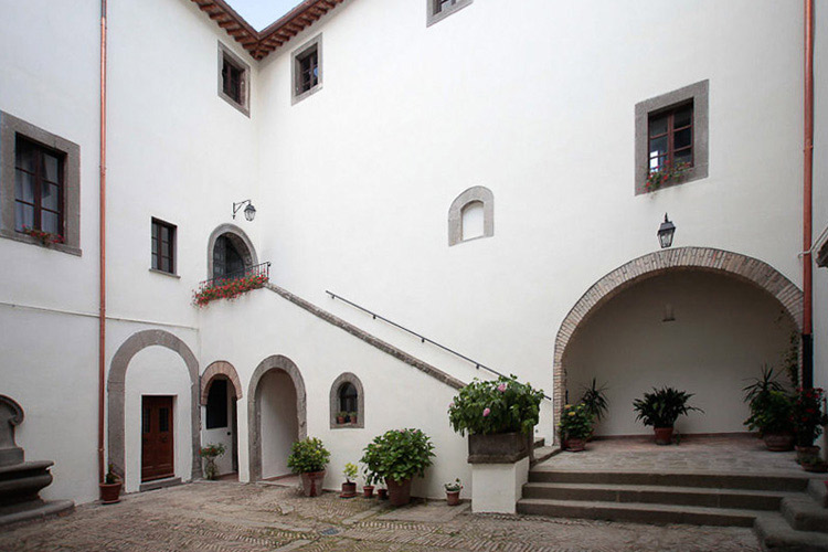 Palazzo Orsini, a boutique hotel in Lazio - Page