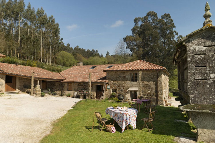 A Casa da Torre Branca, a boutique hotel in Santiago De Compostela