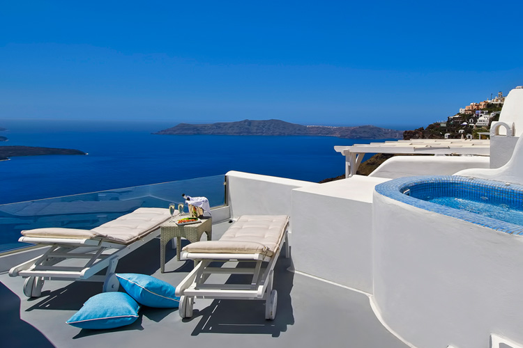 Pegasus Suites & Spa, a boutique hotel in Santorini