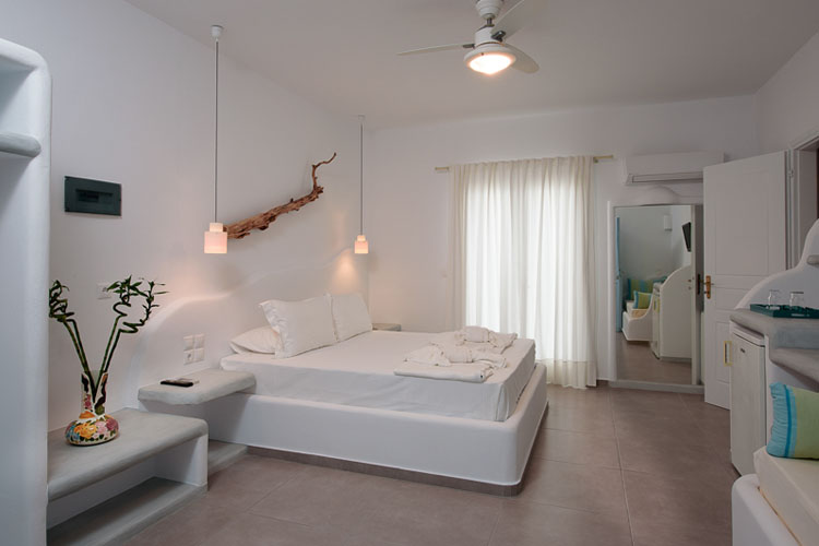 Tania Milos, a boutique hotel in Milos