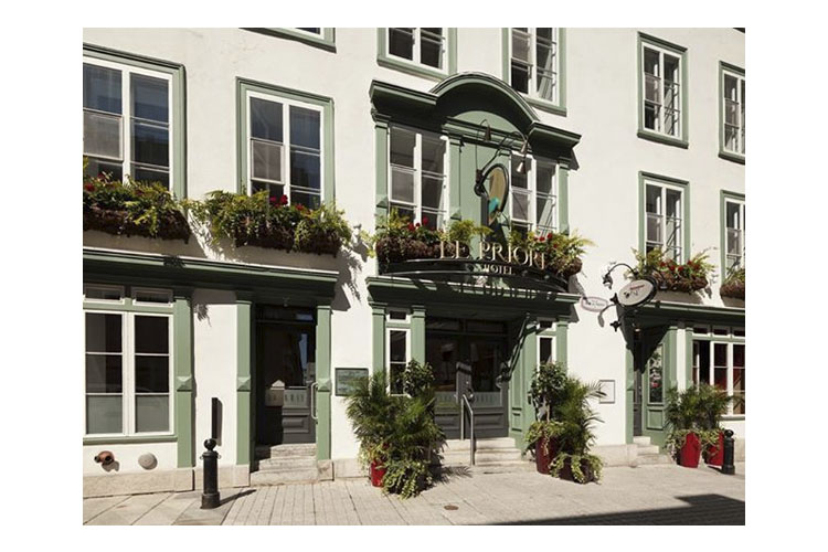 Hotel le Priori a boutique hotel in Quebec